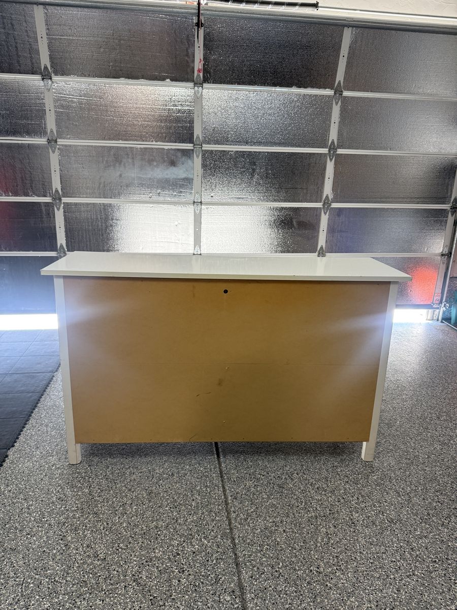 Main image 6