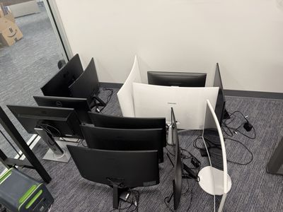 Lot of 13 Computer Monitors - Samsung, LG, Dell & ASUS - 600$ OBO