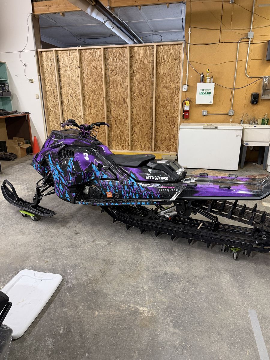2023 Skidoo summit expert turbo