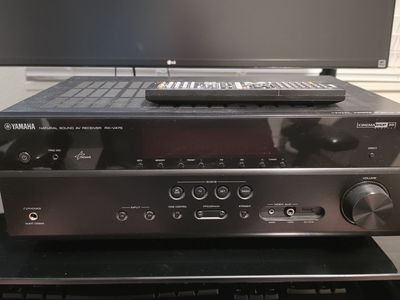 Yamaha Model RX-V475 Natural Sound