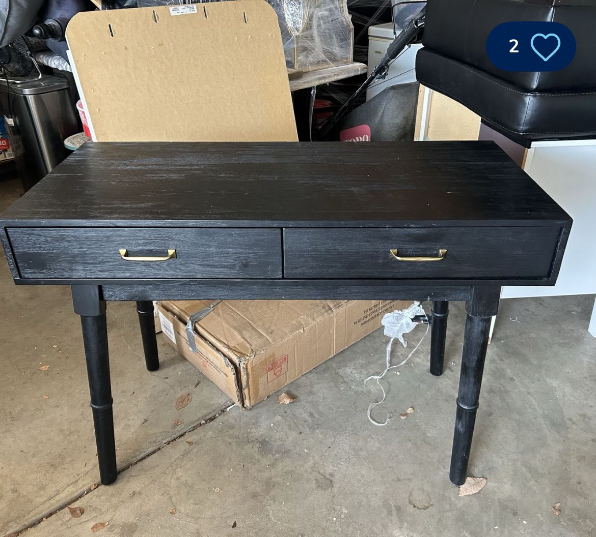 Black desk with drawers