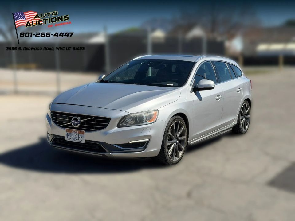 2015 Volvo V60 T5 Drive-E Platinum