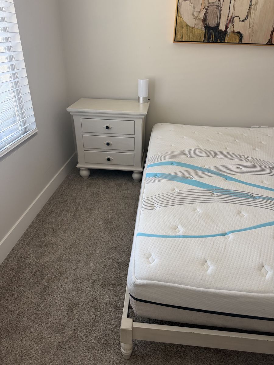 Main image 8