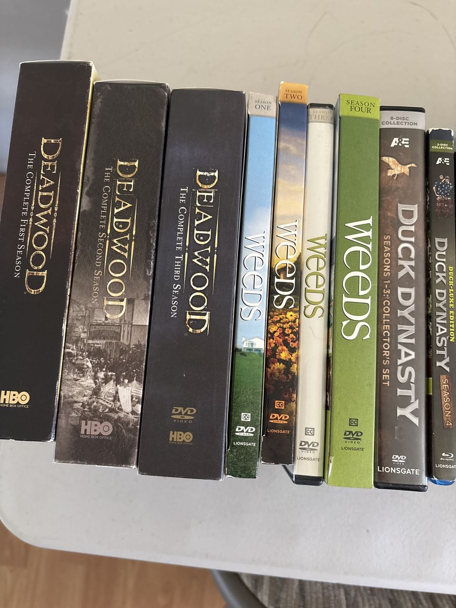 Deadwood Complete Series & Weeds Seasons 1-4 & Duck Dynasty Seasons 1-4 DVD/Blu-ray Lot