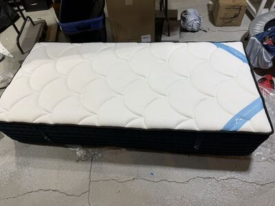 DreamCloud Hybrid Twin XL