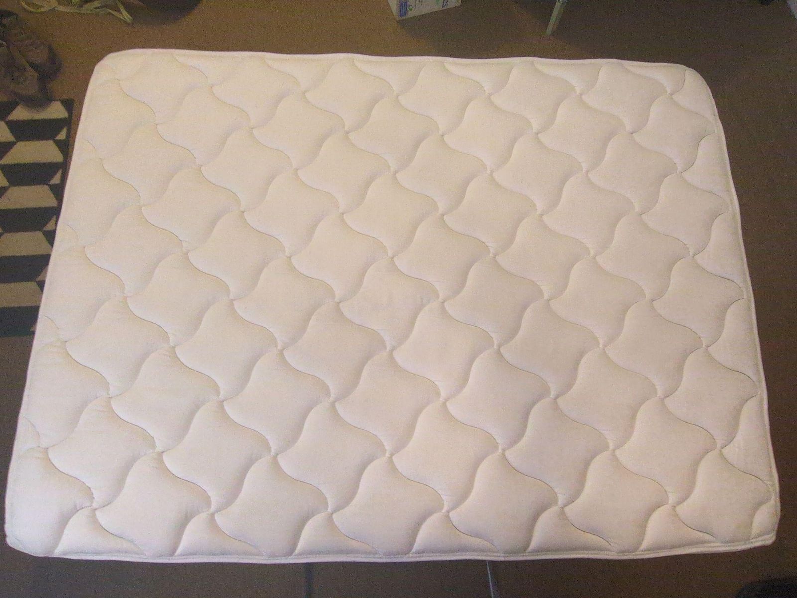 FREE Queen Mattress 78"x60"x13" (nonsmoking, no pets)