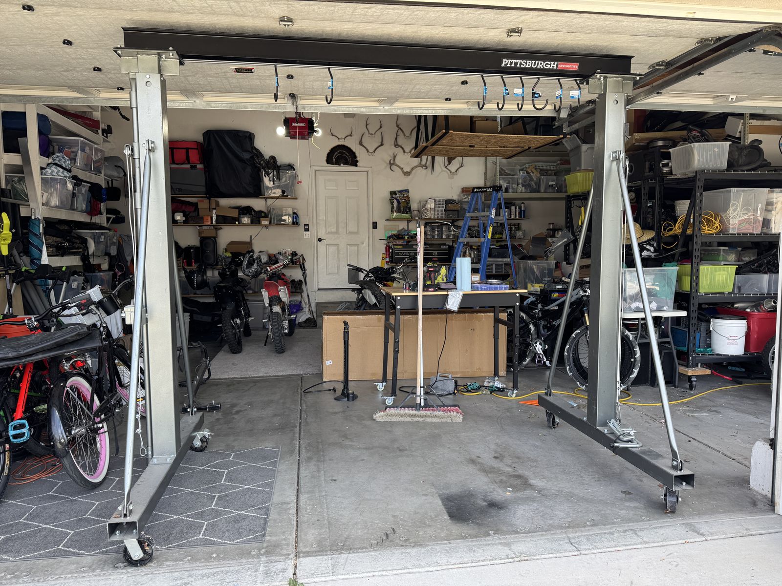 1 Ton Telescoping Gantry Crane