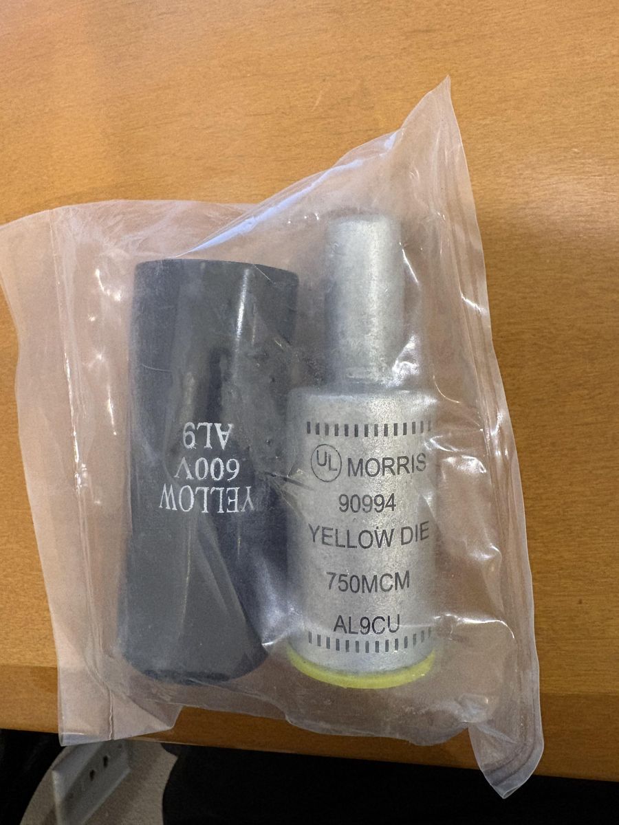 Offset Solid Pin Terminal Connectors 750 MCM Reduce To 500 MCM