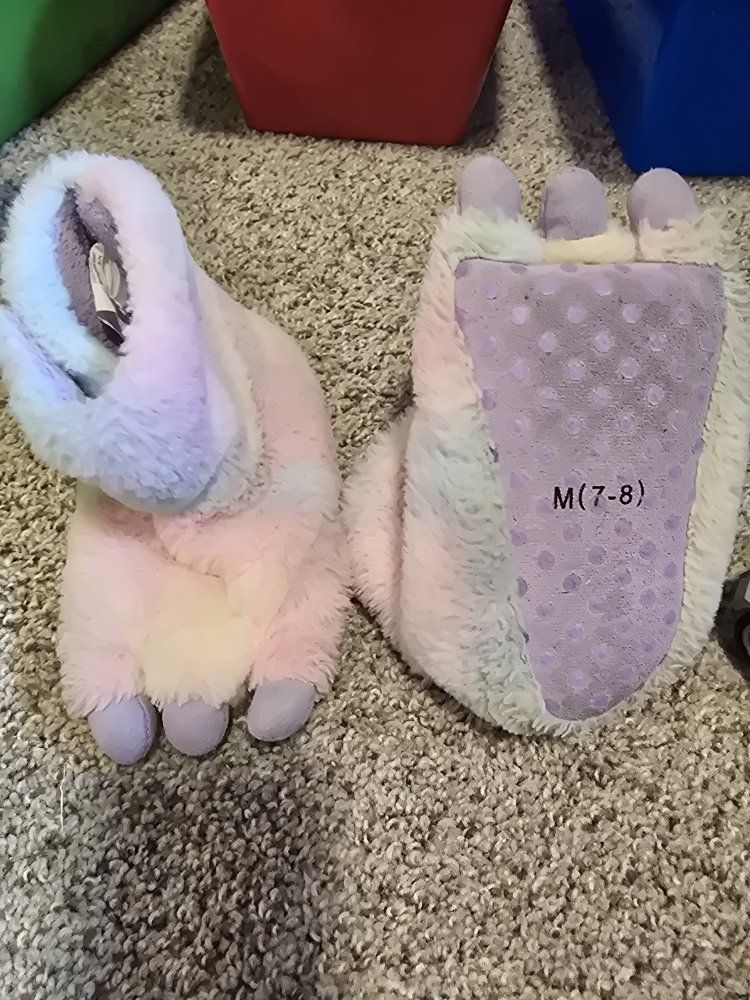 Pastel Tie-Dye Fuzzy Monster Monster Claw Slippers Size M 7-8