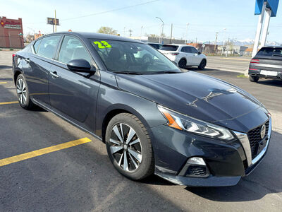 2022 Nissan Altima 2.5 SV