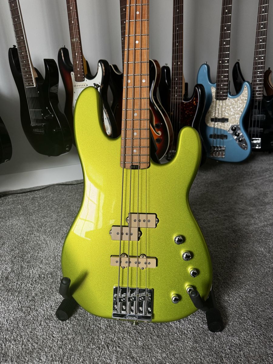 Charvel Pro Mod San Dimas PJ Bass