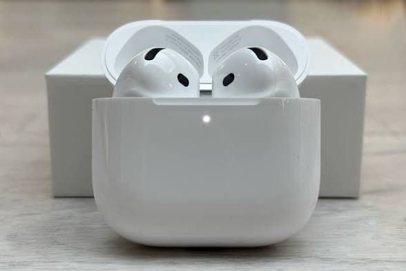 Brand New Apple Airpods 4