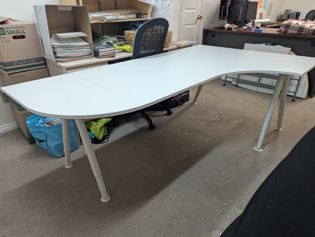 Large Ikea desk