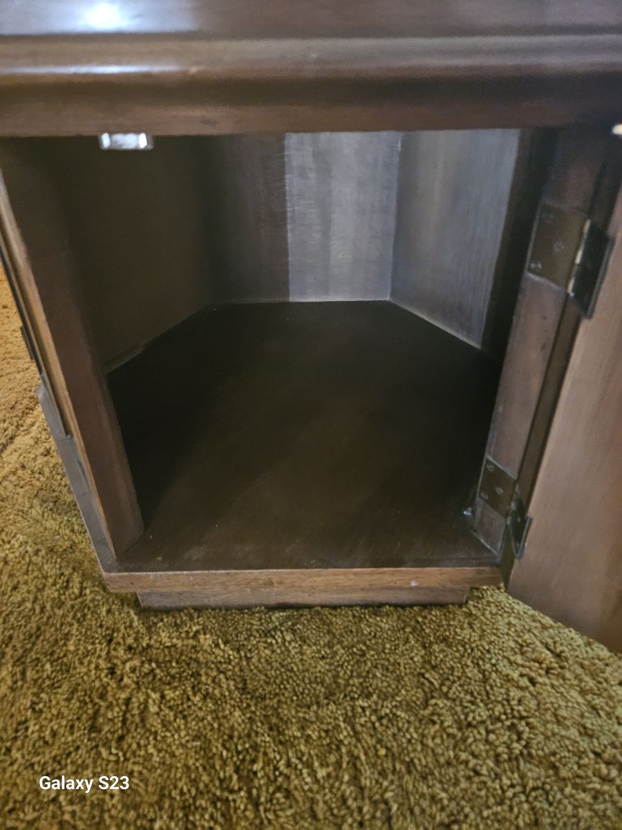 Main image 4