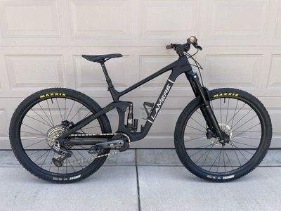 LaMere Carbon Trail 29er w/ AXS Transmission (Medium)