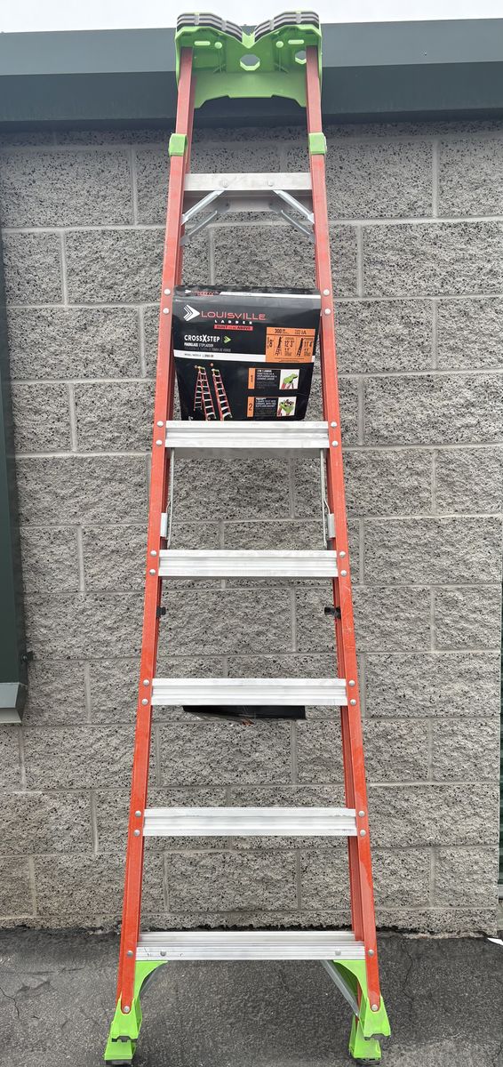 NEW Louisville Cross Step 8 ft. Fiberglass Leaning Step Ladder
