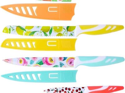 Brand New Uptrust Knife Set