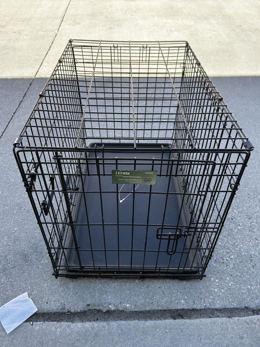 Med. Size Dog Crate