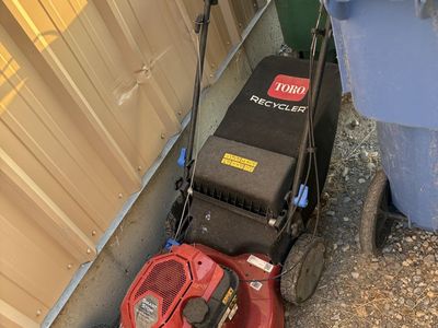 Like new push mower