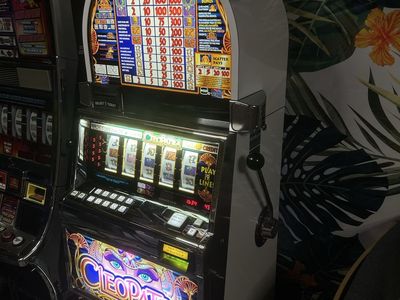 Beautiful REFURBISHED IGT Cleopatra Slot Machine
