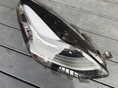 2019 Tesla model 3 Y Right Headlight Oem