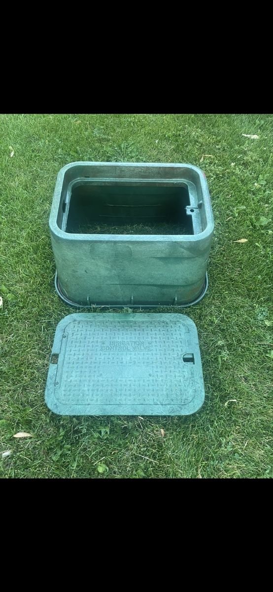 Sprinkler valve control box 14x19x12”