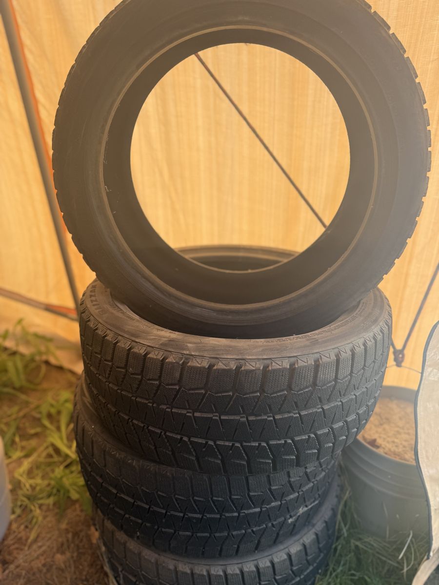 Blizzak winter tires - like new