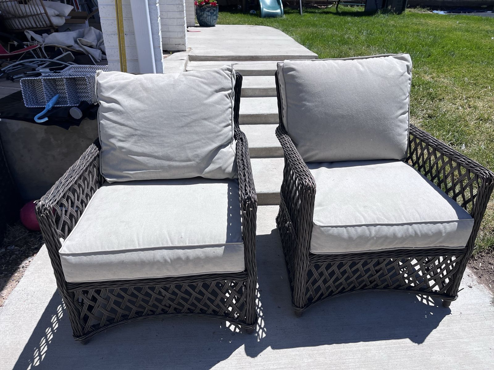 Patio furniture chairs