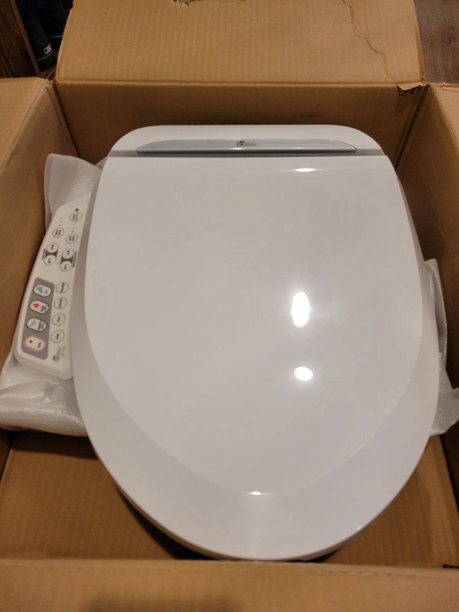 NEW AND UNUSED: BioBidet BB-600