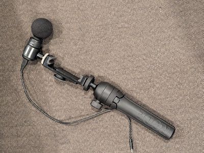 Shure MOTIV MV88+ Video Kit with Rode Tripod - Stereo USB Condenser Microphone