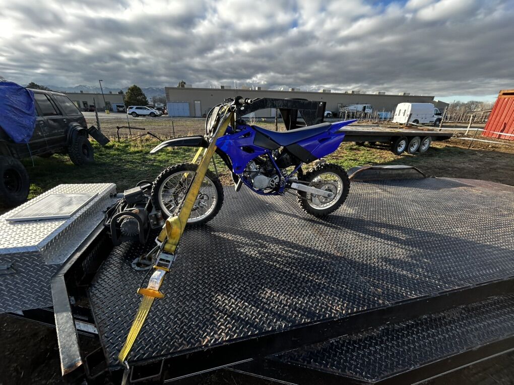 01 Yz 85