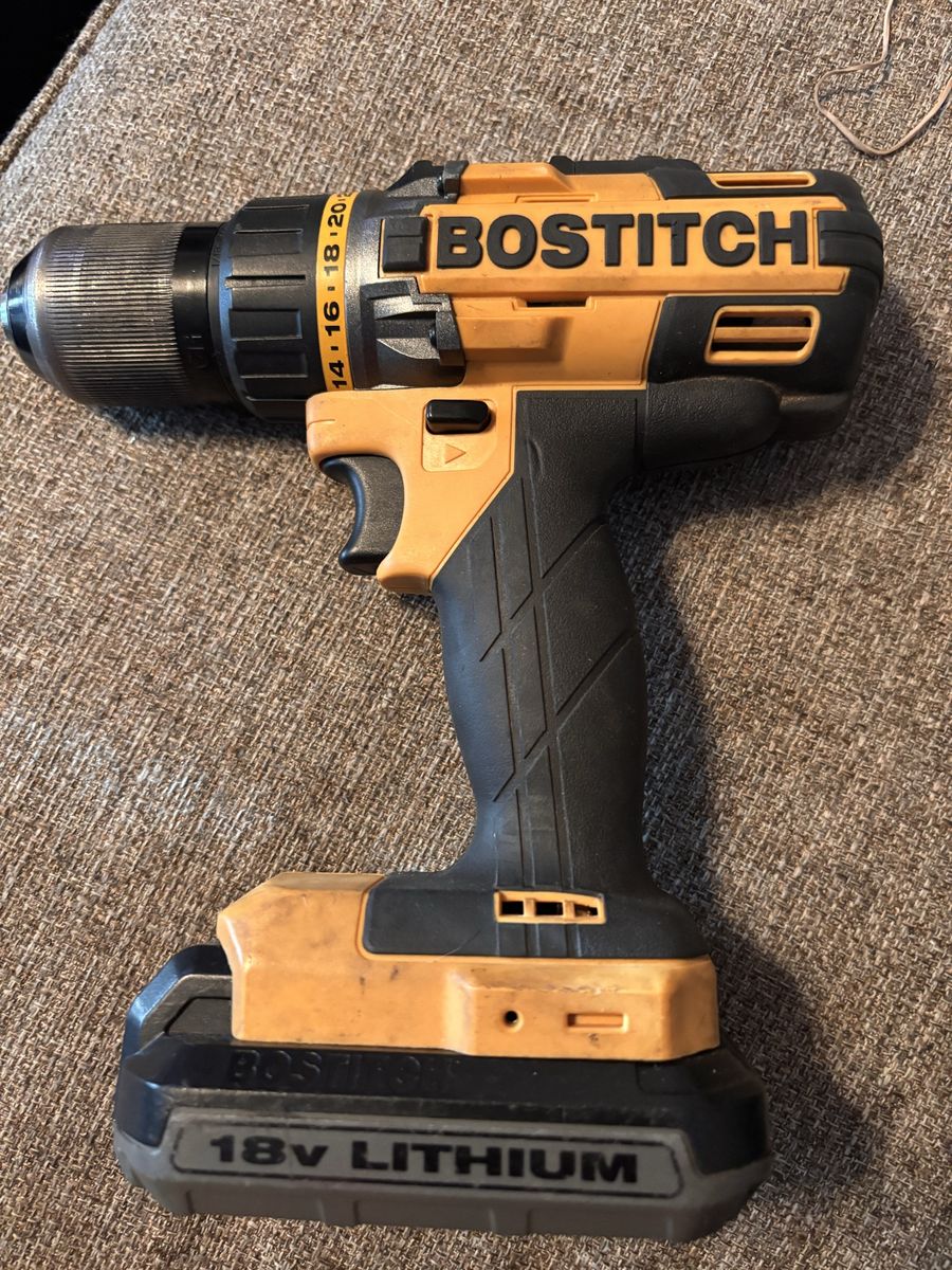 Like New Bostitch btc400 Drill Driver W/battery