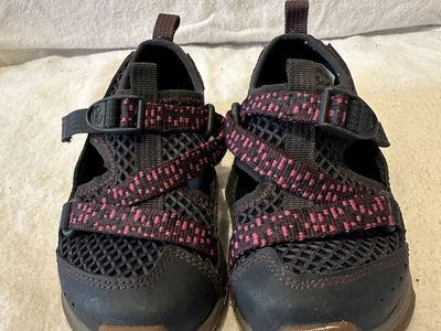 Chaco Toddler Size 10 Navy/Hot Pink Sandals