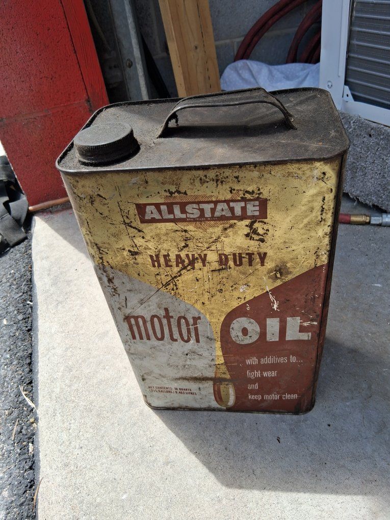 Old Vitage Collectible Oil Can Way Cool!