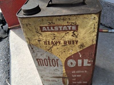Old Vitage Collectible Oil Can Way Cool!