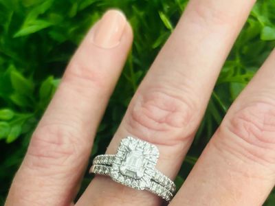 Stunning 0.95 CT. T.W. Baguette Cut Halo Diamond Ring in 14K Gold Wedding Ring