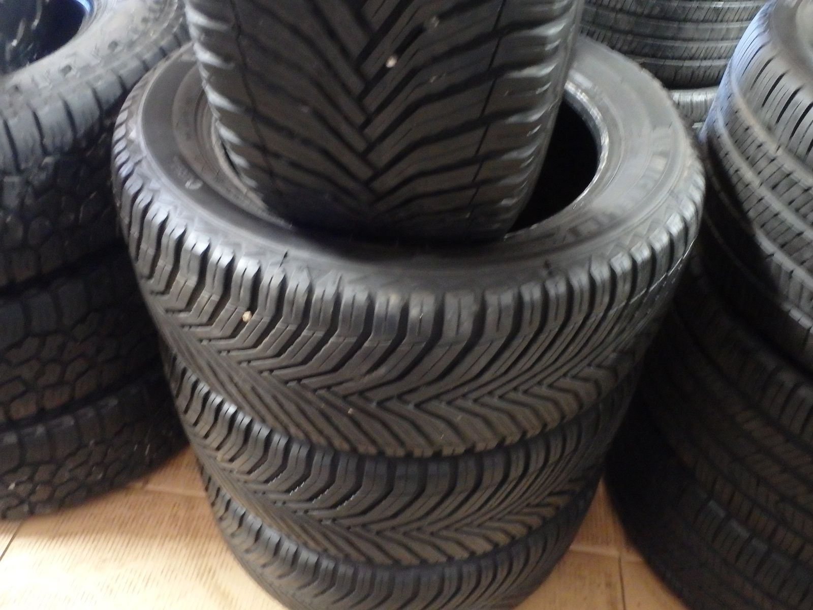 235/50R17 MICHELIN CROSSCLIMATE 2 SET OF USED TIRES