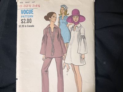 Amazing Vintage Vogue Sewing Pattern.