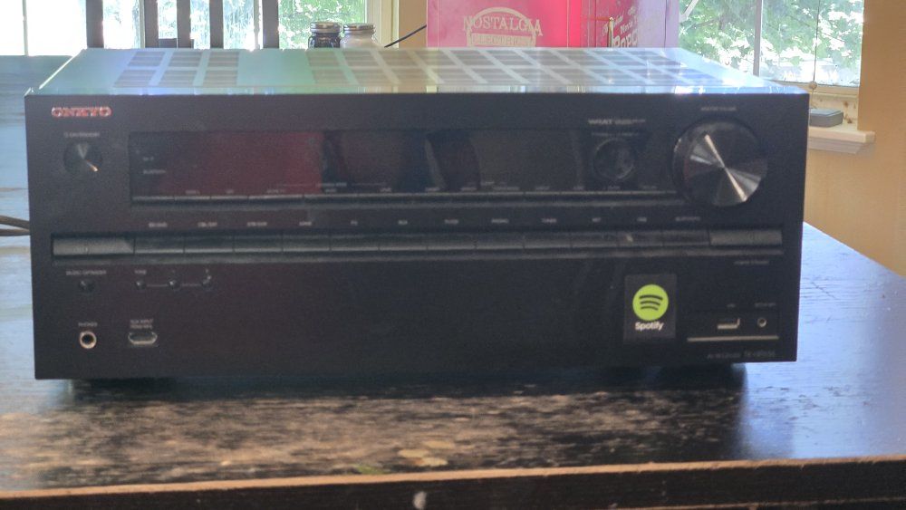 Onkyo TX-NR636 A/V receiver, surround sound.