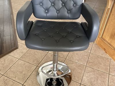 6 Grey Adjustable Height Barstools