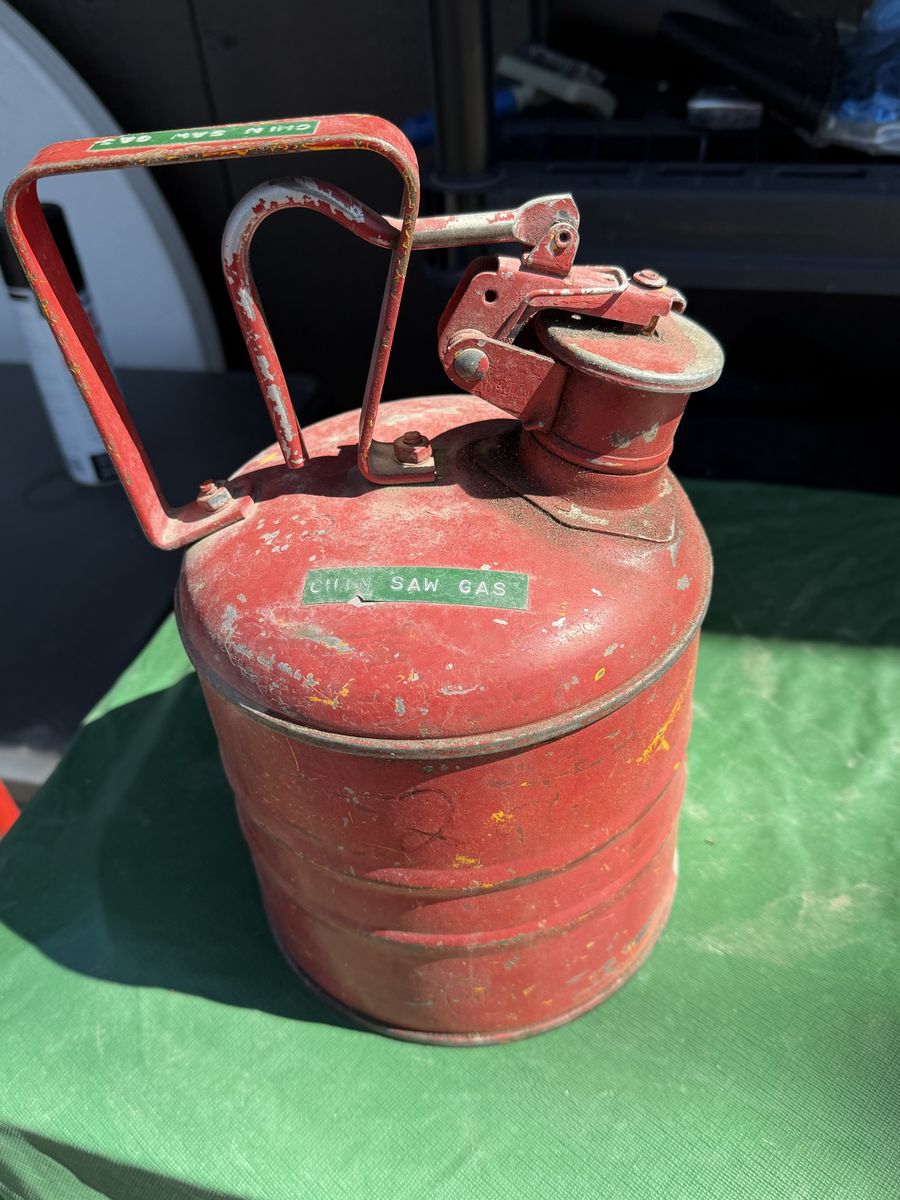 Forest service safety can  1 gallon