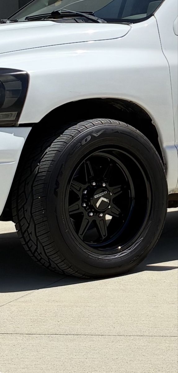 20x10 KG1 Forged w/ 305/50 Nitto 420v