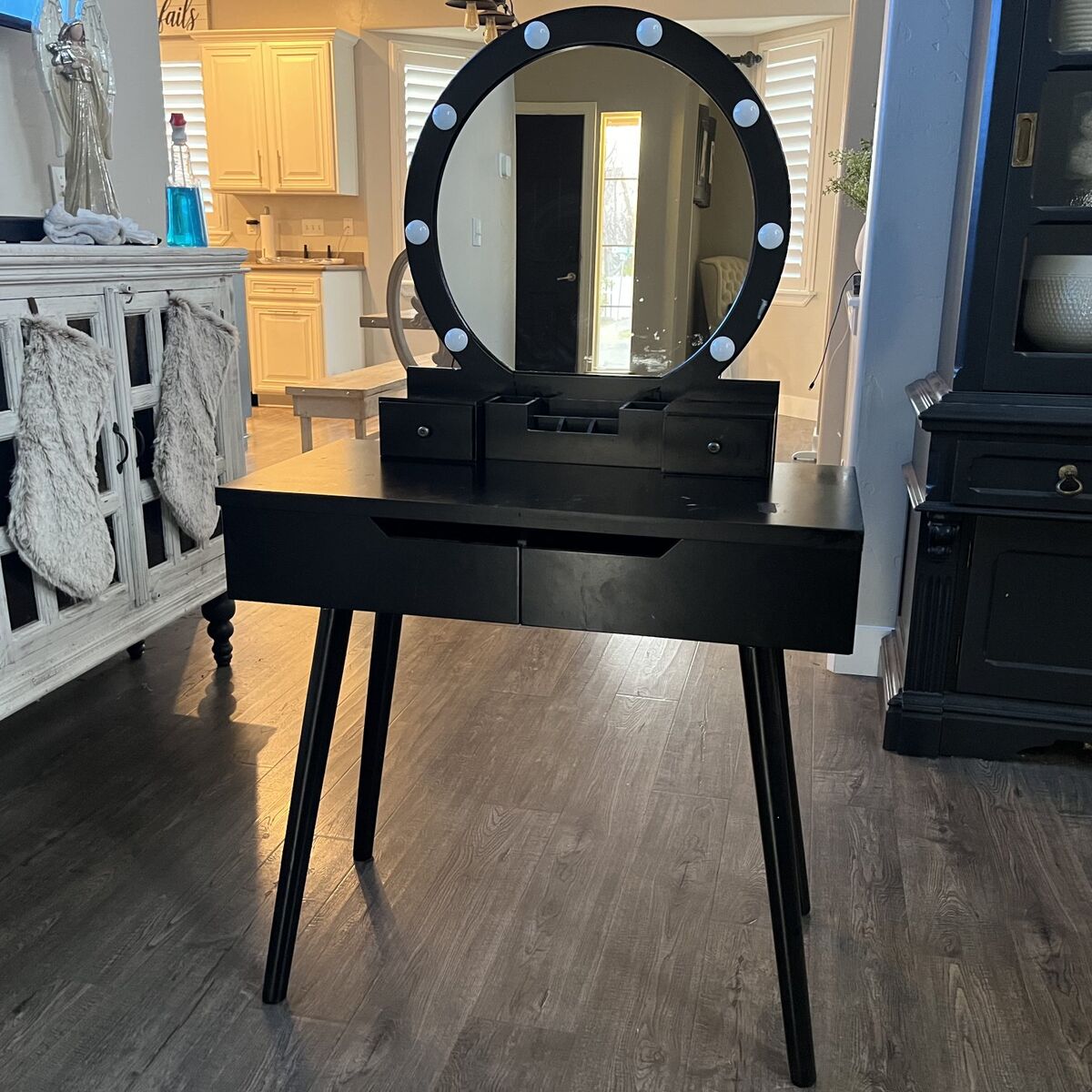 Makeup Vanity