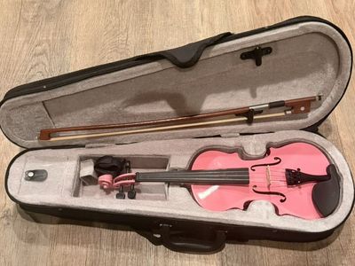 Like New 1/8 Size Kids Acoustic Violin