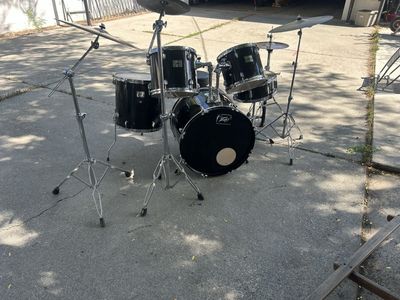 Peavey International Series Drum Set - Black