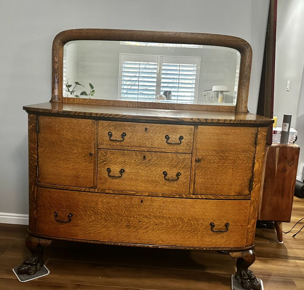 Bar Cabinent, buffet, Credenza, Dresser