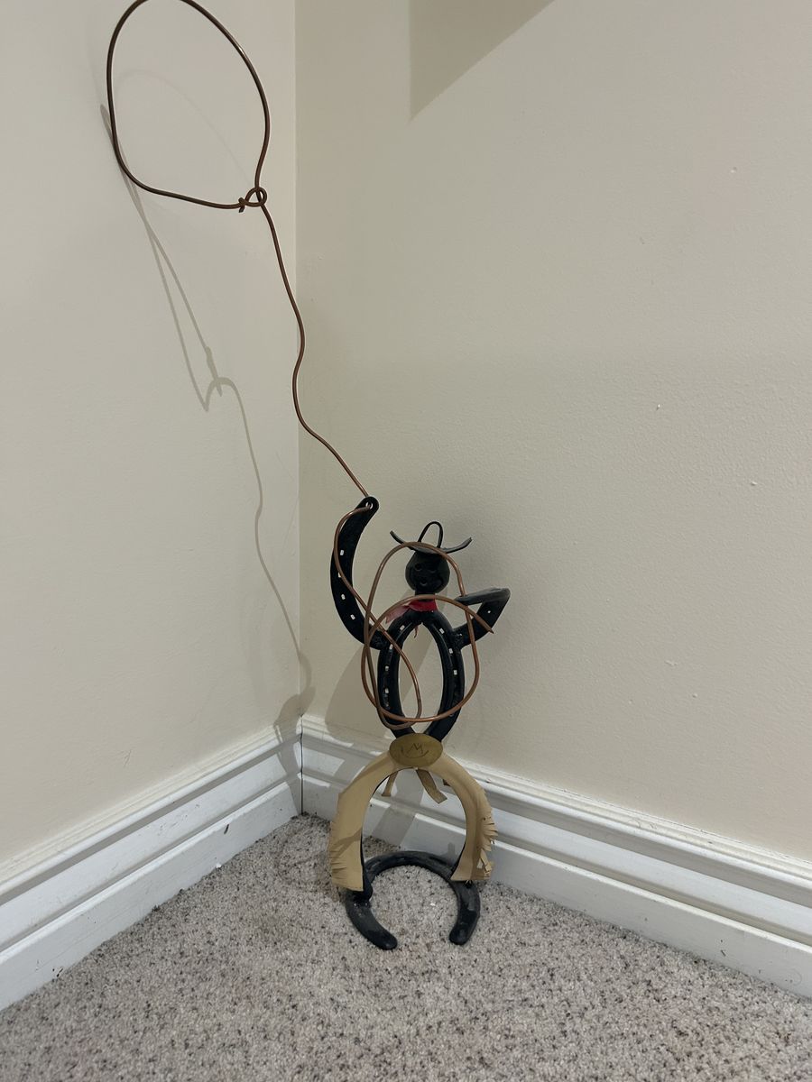 Adorable wire Cowboy w/lasso accessory
