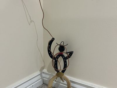Adorable wire Cowboy w/lasso accessory