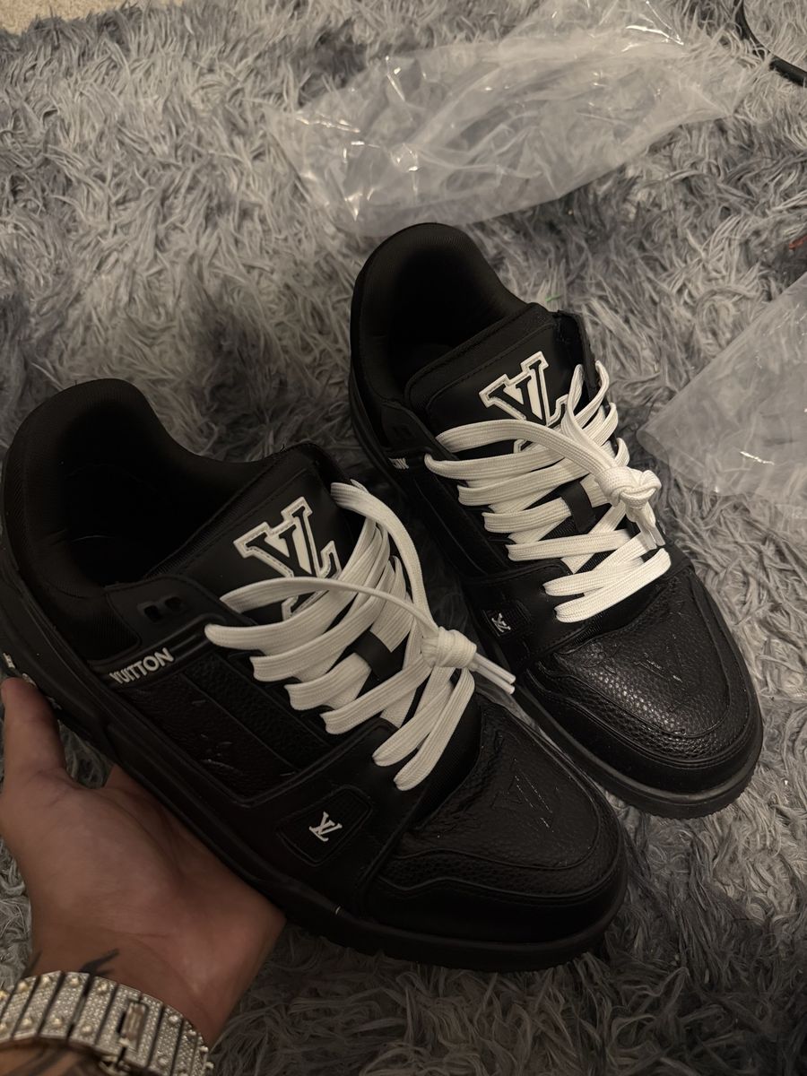 Louis Vuitton Trainers size 11