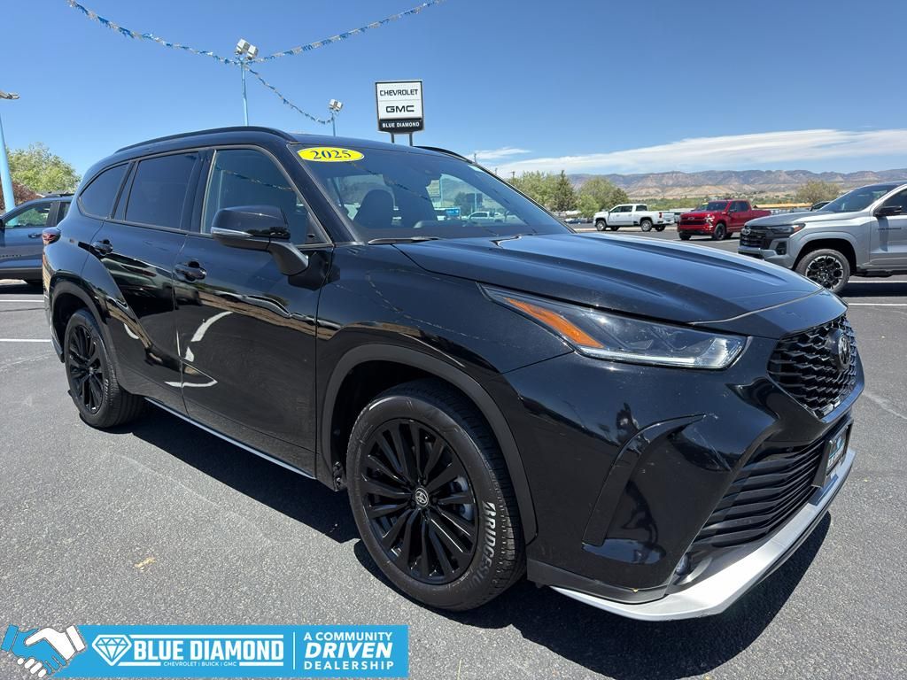 2025 Toyota Highlander XSE